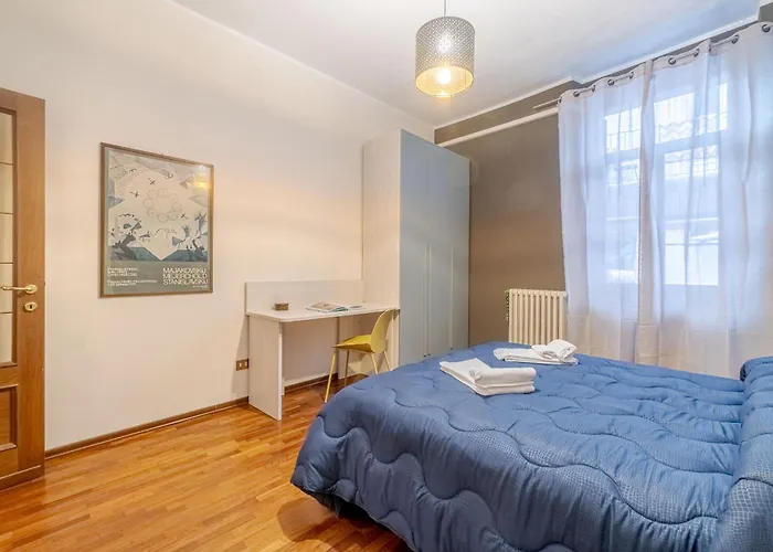 Guesthost - Quadrilatero Romano! Exclusive & Roomy *