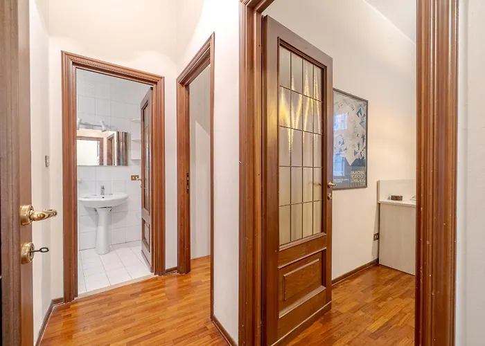 Guesthost - Quadrilatero Romano! Exclusive & Roomy Turyn